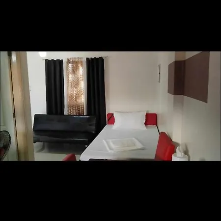 V.F. Riton Apartelle Laoag Exterior photo