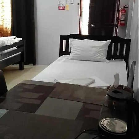 V.F. Riton Apartelle Laoag Exterior photo