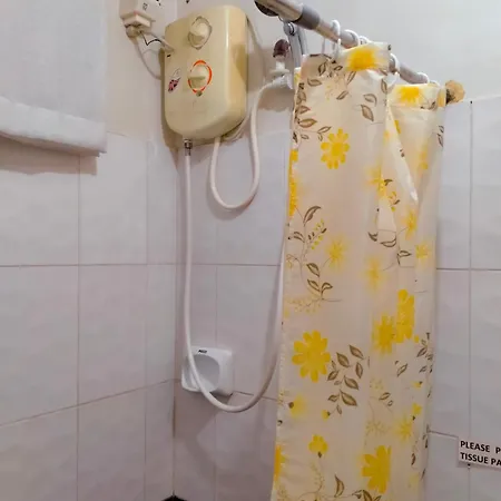 V.F. Riton Apartelle Laoag Room photo
