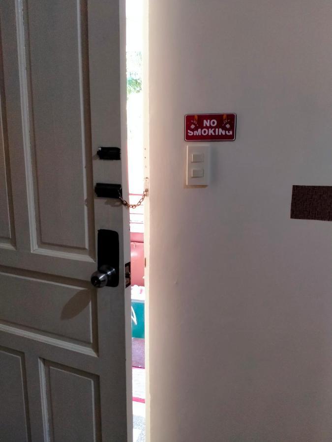 V.f. Riton Apartelle * Laoag